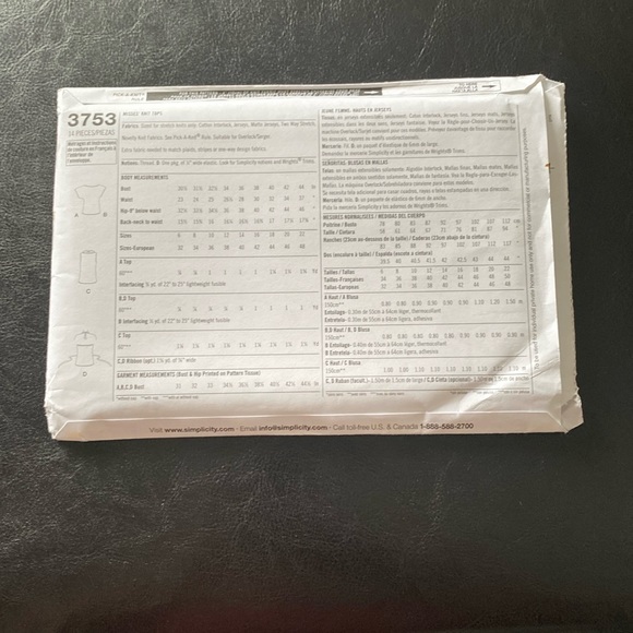 Simplicity 3753 knit top uncut sewing pattern - Picture 2 of 4